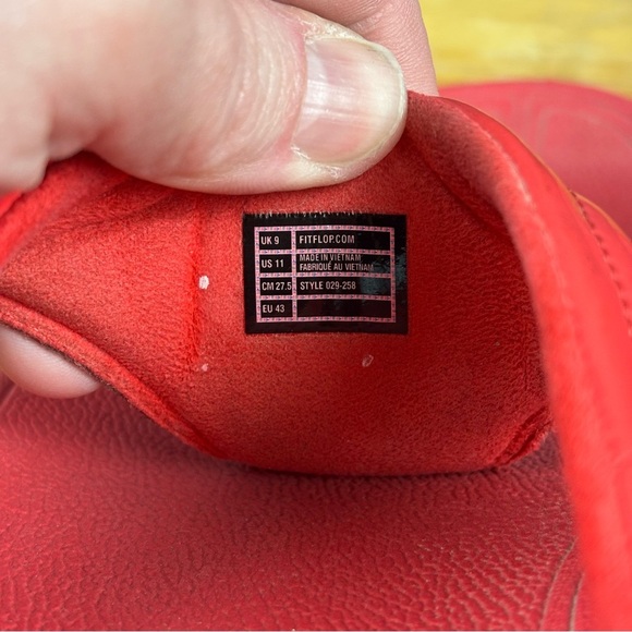 FitFlop Women's Walkstar toe-post Bright Red Sandals Sz 11 - Picture 7 of 8